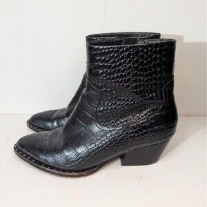 Something Navy Wesley Crocodile Embossed Leather Black Booties Boots Women's 6